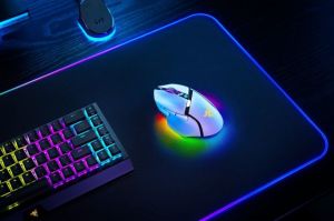 RZ01-04620200-R3G1 Basilisk V3 Pro - White