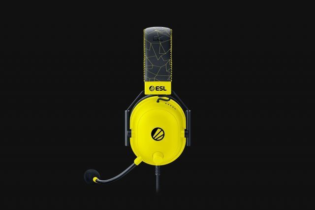 RZ04-03230500-R3M1 BlackShark V2 - ESL Ed