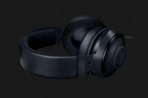 RZ04-02830100-R3M1 Kraken Siyah Oyuncu Kulaklığı
